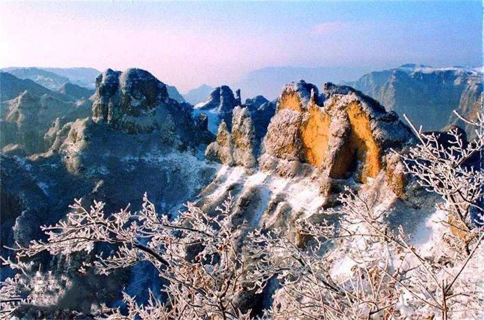 【春節(jié)·印象南太行】霧凇冰掛篇：穿越掛壁公路，走進冰雪奇緣，看世界最大的冰雪圣誕樹！
