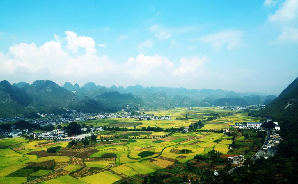 成都出發(fā)貴州5日自駕：晴隆24拐-興義萬(wàn)峰林-紫云格凸河5日自駕游