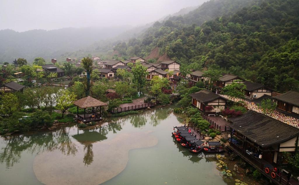 無錫出發(fā)江西上饒5日自駕游：暢游網(wǎng)紅打卡地&祈福葛仙山、夜游葛仙村、夢境望仙谷5日自駕游