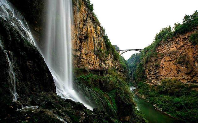 長(zhǎng)沙出發(fā)貴州6日自駕游：馬嶺河大峽谷-萬(wàn)峰林-黃果樹(shù)瀑布-西江千戶苗寨6日山水游