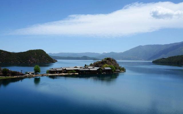 重慶出發(fā)瀘沽湖5日自駕游：安順場-邛?！盼鞲咚?日休閑自駕游