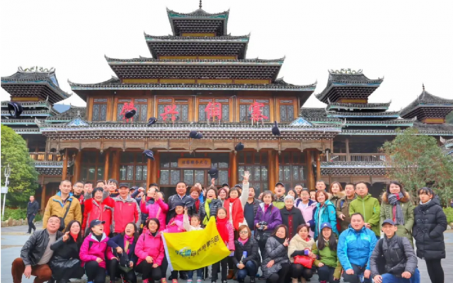 湖北武漢出發(fā)貴州6日自駕游：尋美貴州金色梯田、翠綠小七孔、五彩苗寨侗寨6天自駕游