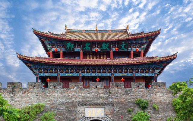 大理集結云南西北部8日自駕：大理古城-老姆登教堂-六庫-怒江峽谷-獨龍江-澡塘會-丙中洛8日自駕游